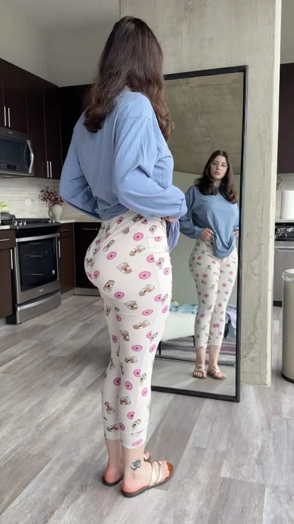 Who is OliviaMaeBae? Bio, Age, Family, Height & Career 2024