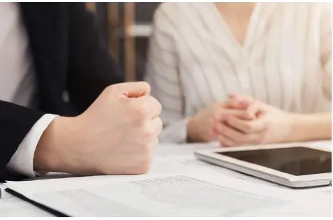 Navigating Divorce: Choosing the Right Solicitor in Guildford